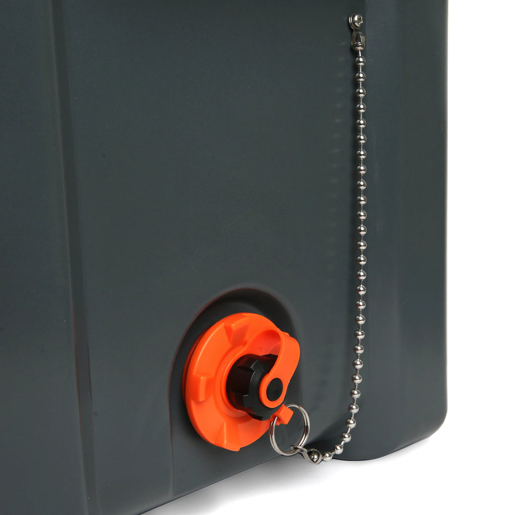 52 Quart Hard Sided Chest Cooler U485103