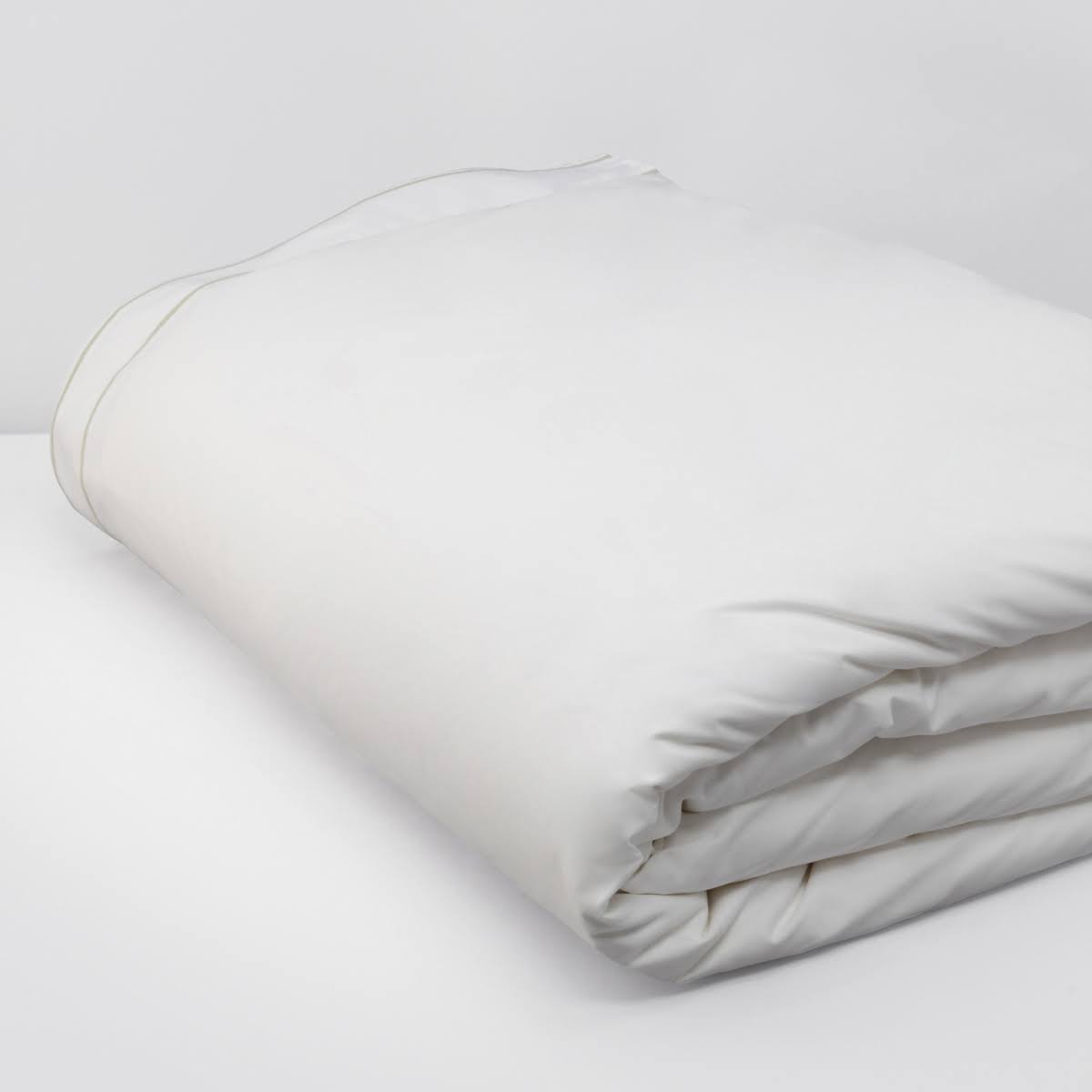 Full/Queen White Duvet Cover B705