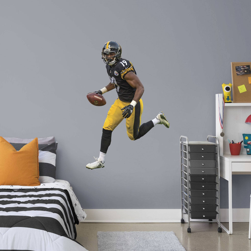 Officially Licensed NFL Removable Wall Adhesive Wall Decal T54689