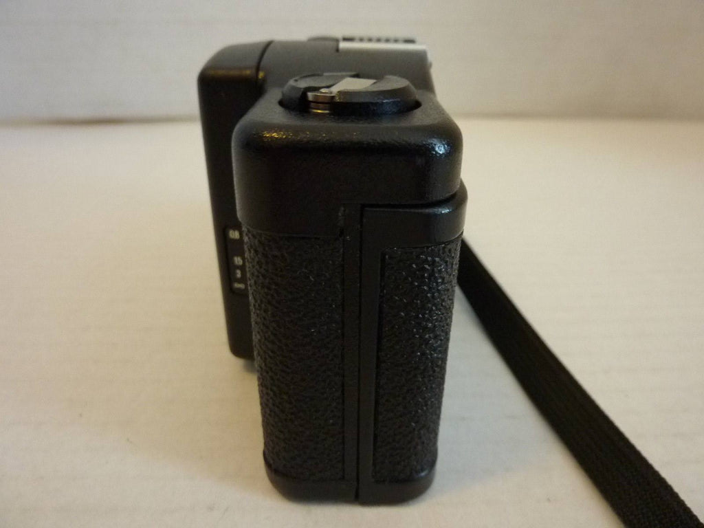 35mm Camera with 32mm Lens Z5790