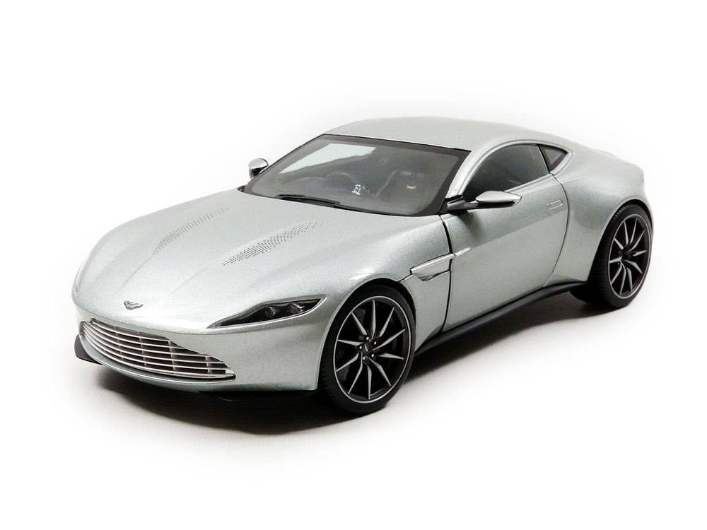 1/18 Diecast J598