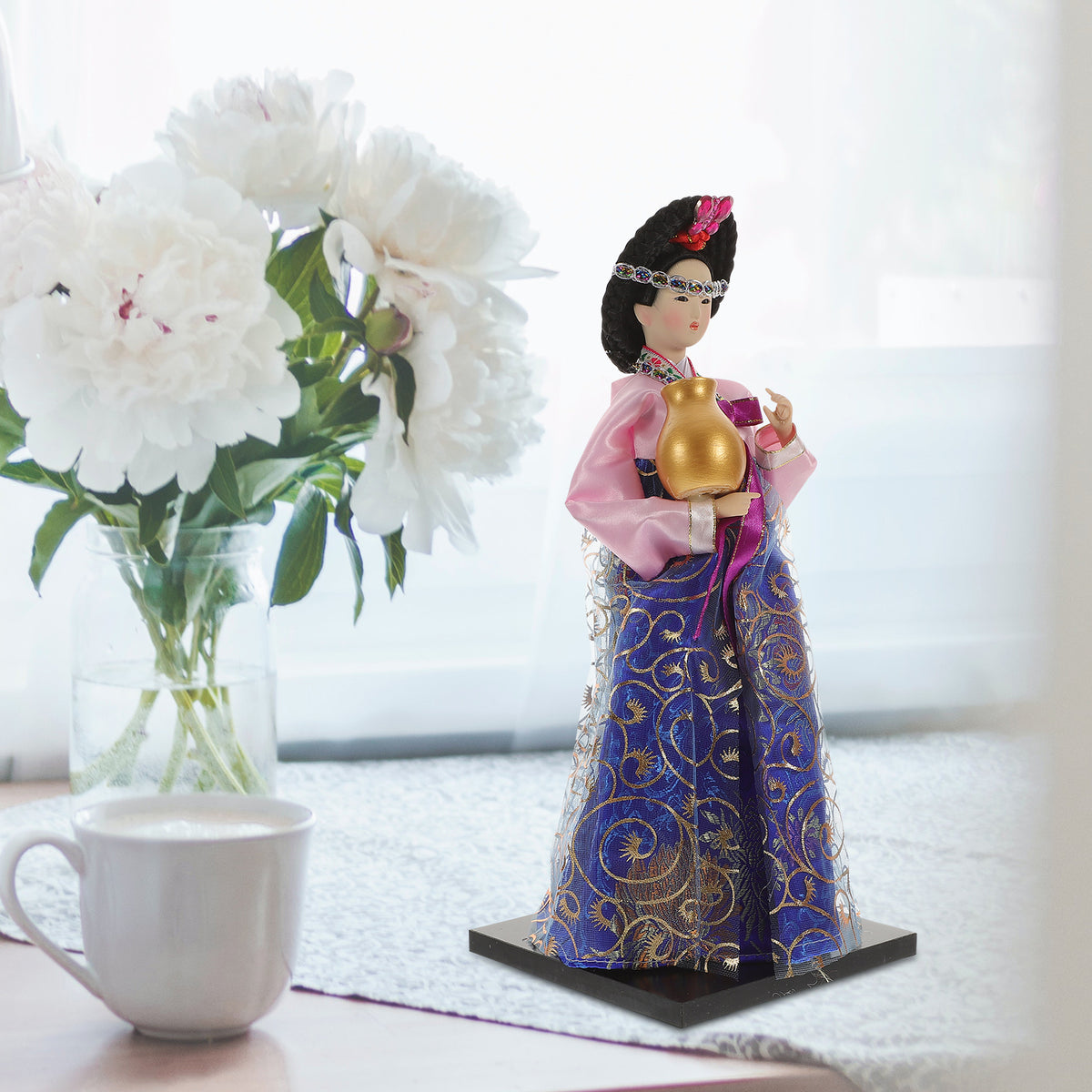 Porcelain Girl Figurine S688