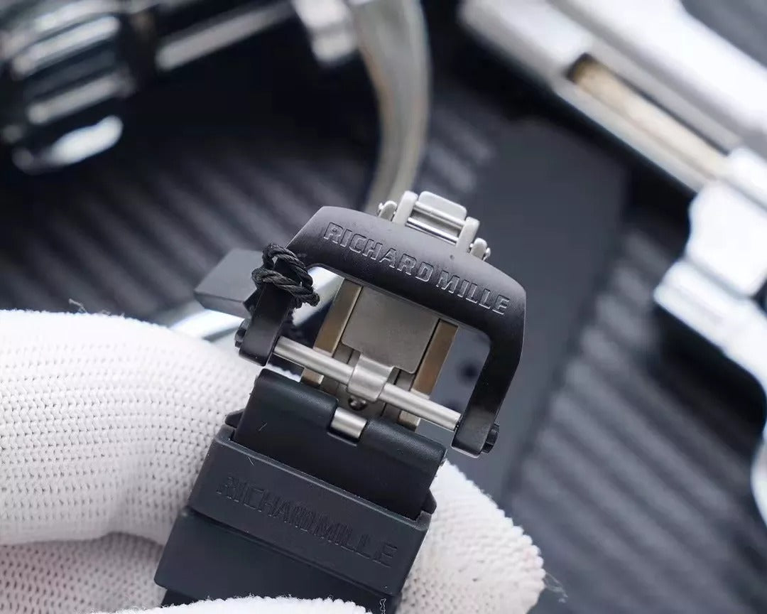 Blue Dial Black Bezel Black Rubber Strap Watch P517488