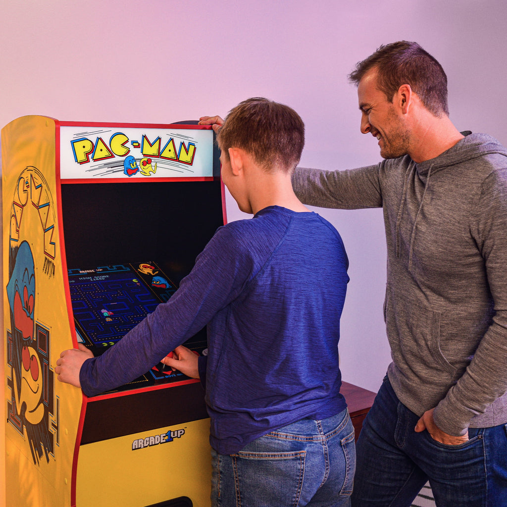 Arcade Game with 14 Classic Games and 17-inch Screen O721