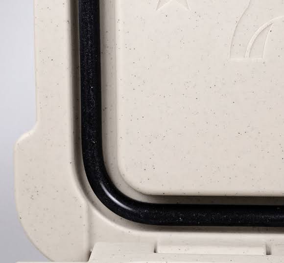 Red 25-qt. Cooler I10807