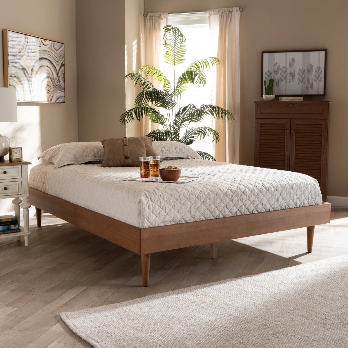 Queen Size Wood Bed Frame E765062