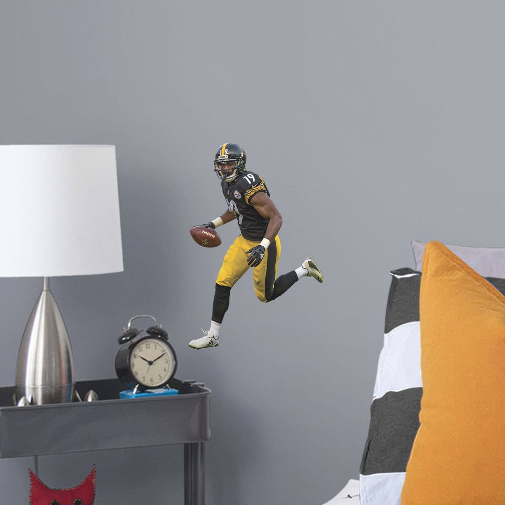 Officially Licensed NFL Removable Wall Adhesive Wall Decal T54689