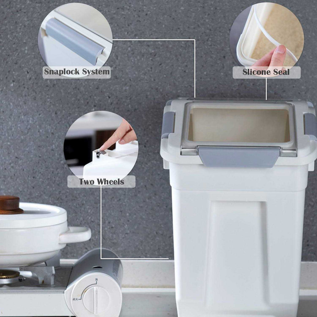 Pet Food Storage Container with Measuring Cup T7570