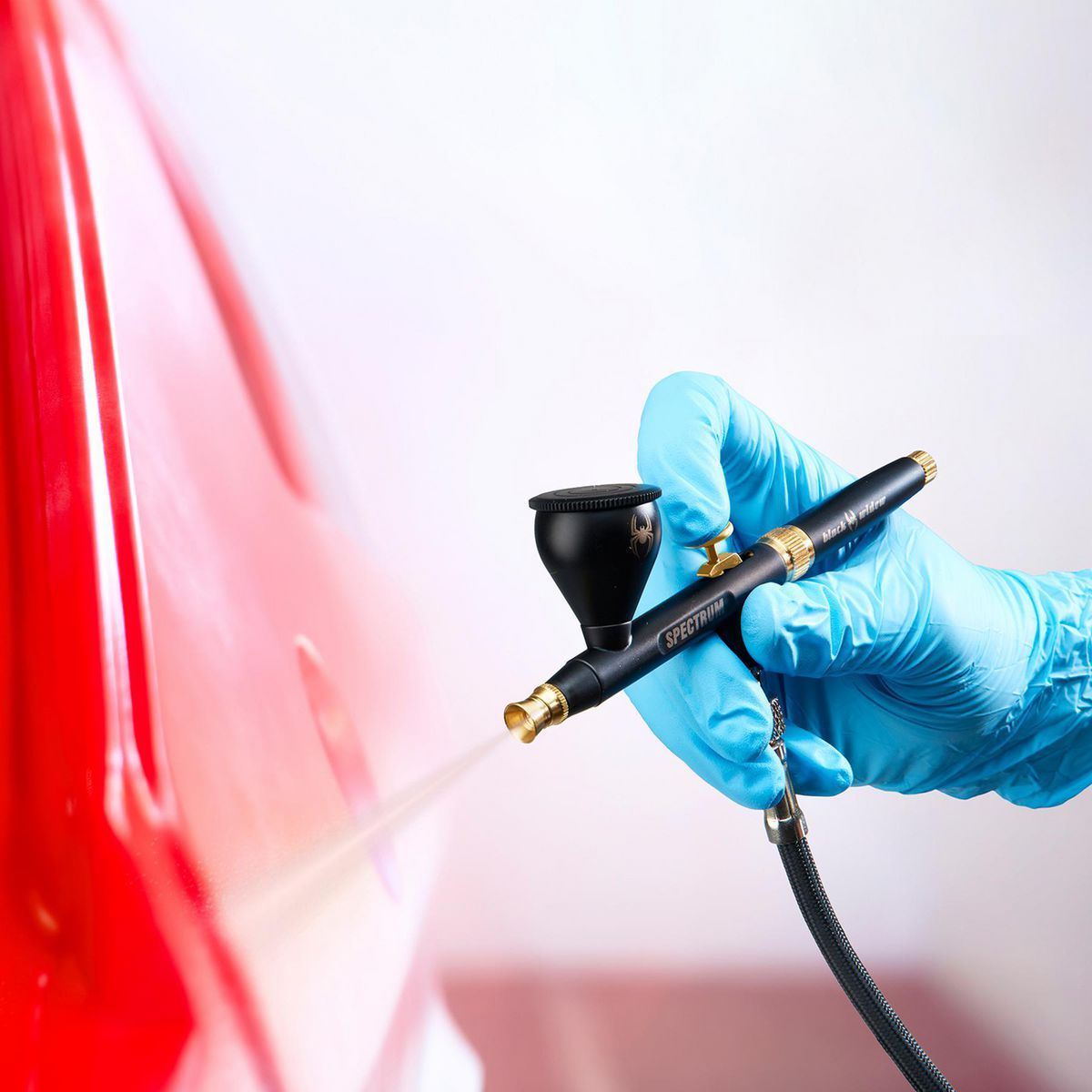 0.3 mm, 0.5 mm Gravity-Feed Dual-Action Airbrush W811711